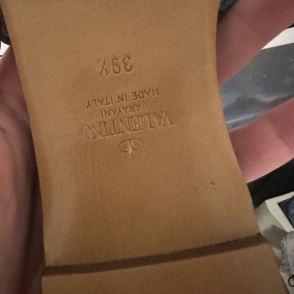 NEW Valentino Roman Stud denim Slides size 39.5 - Picture 6 of 12